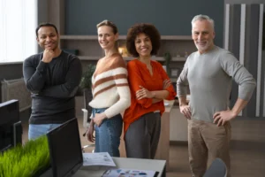 Representação das gerações no mercado de trabalho e seus objetivos comuns.